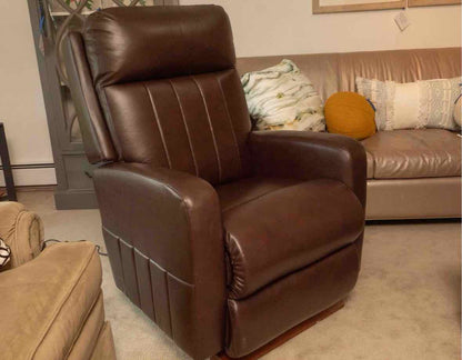 La-Z-Boy 'Finley' Power Wall Hugger Recliner in Chocolate Brown Leather