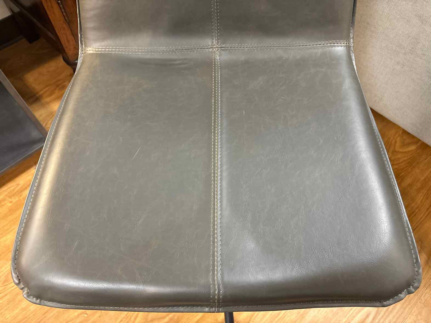 Aeon 'Acro' Swivel Office Chair