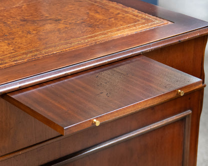 9 Drawer English Style Desk in Mahogany