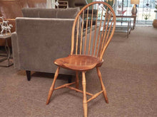 Set Of 6 DR Dimes  Tiger Maple 2 Arm 4 Side Windsor Dining Chairs