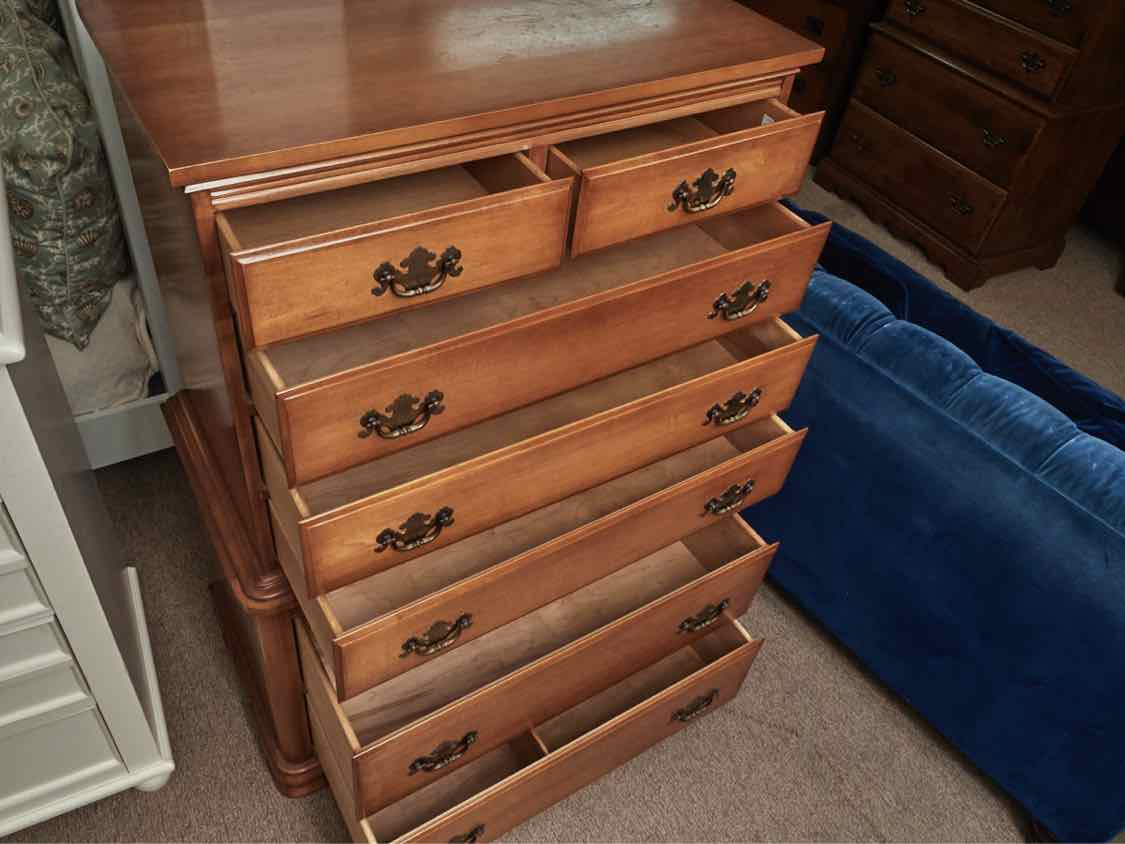 Maple 5 Over 2 Drawer Chest