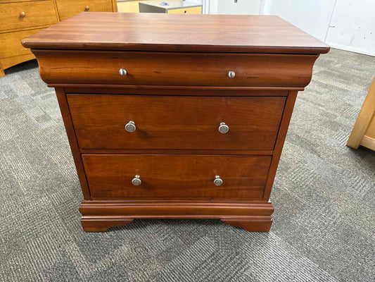 Mastercraft Cherry 3-Drawer Nightstand