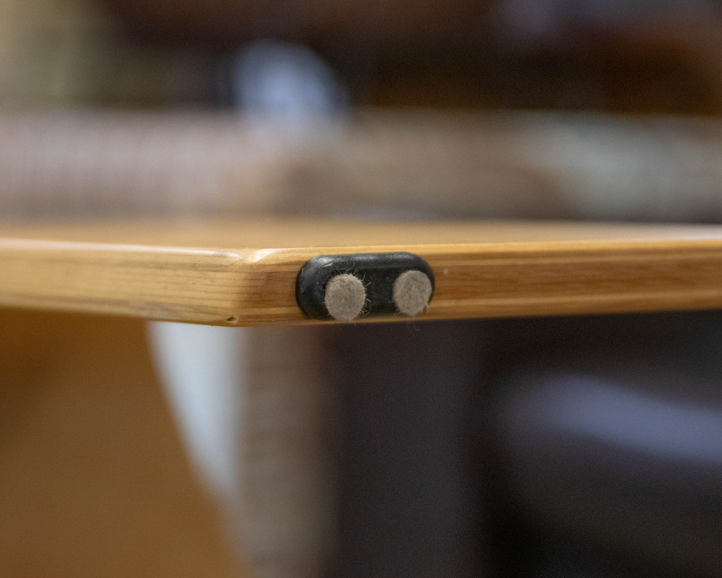 Ekornes Corner Table in Maple