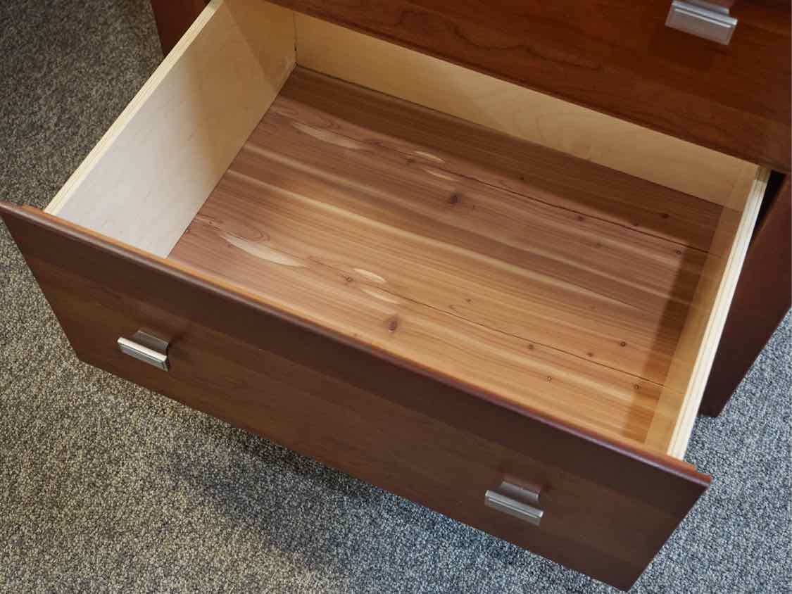Vaughan Bassett Cherry Lingerie Chest