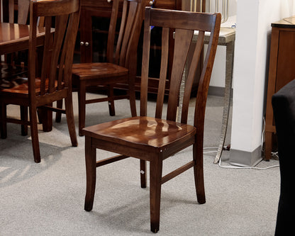 Bassett Dining Dark Mahogany Boat-Shaped Dining Table With 8 Chairs