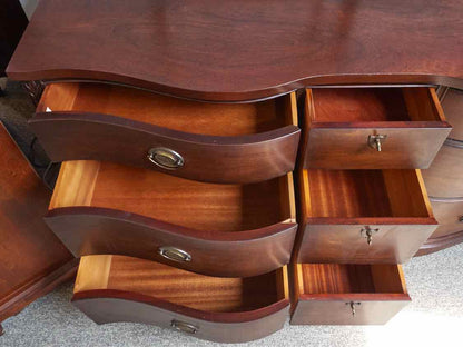 Huntly Mahogany Double Serpentine 9 Drawer  Dresser