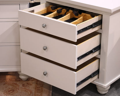 Pair Aspen Furniture 'Cambridge' Nightstands