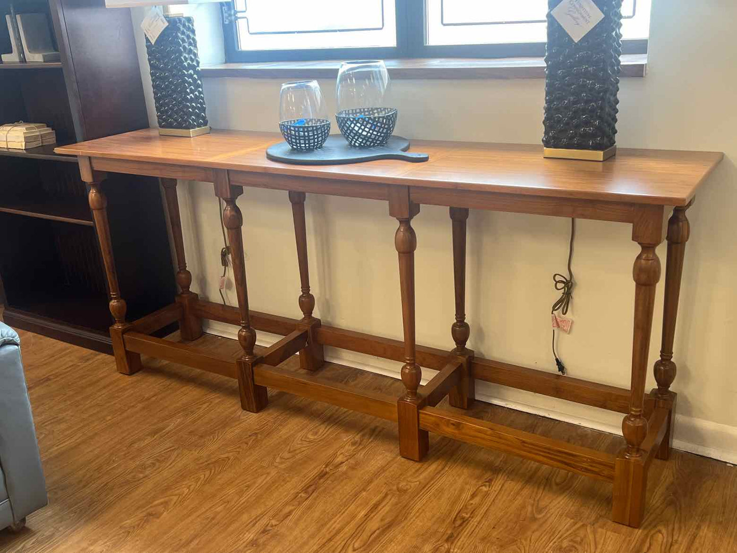 Vaughan Benz Colonial Console