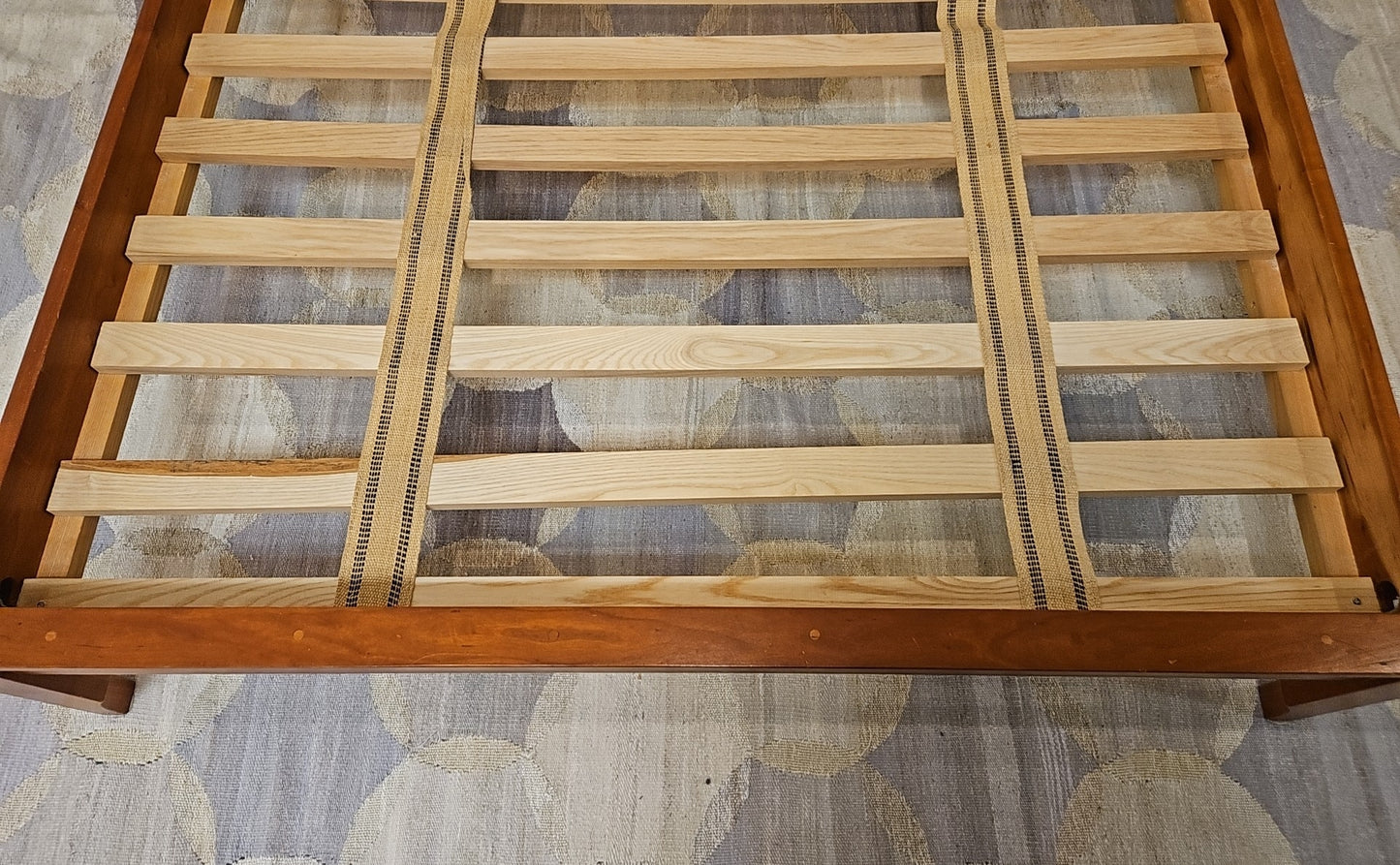 Cherry Mission Style Queen Bed