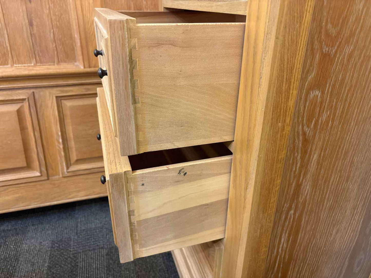 Thomasville 'Pinnacle' Washed Oak Tall Chest