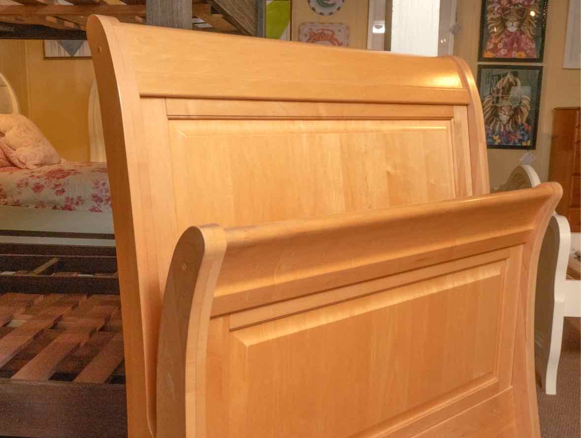 Stanley  Twin Maple Panel Back Sleigh Bed
