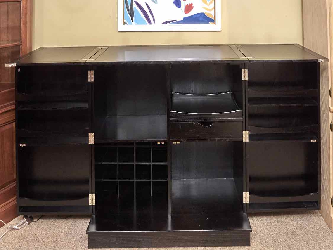 Black Steamer Bar Cabinet with Flip Top & Swing Out Doors