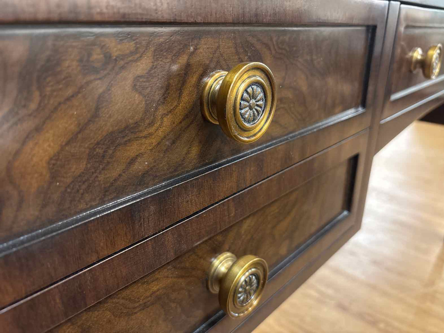 Ethan Allen 'Bennington' Desk