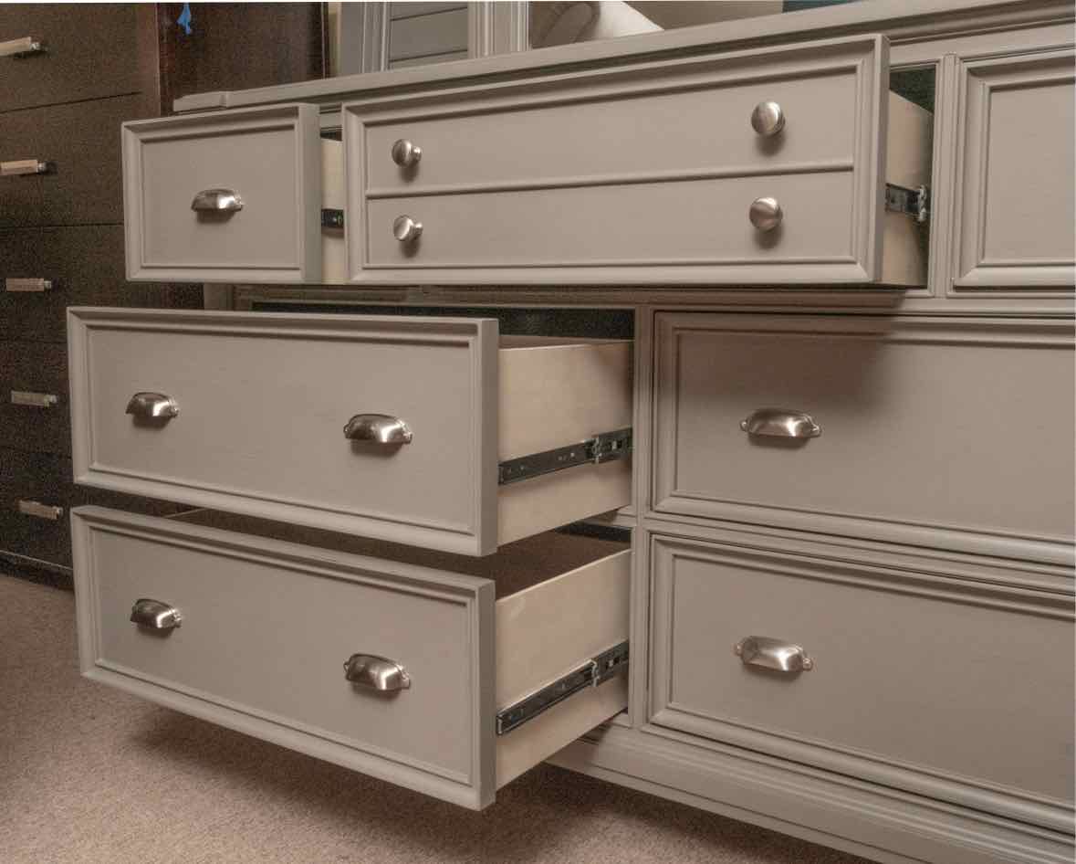 Folio 21 "Hilton Head' Shutter Grey Finish 7 Drawer  Dresser & Mirror