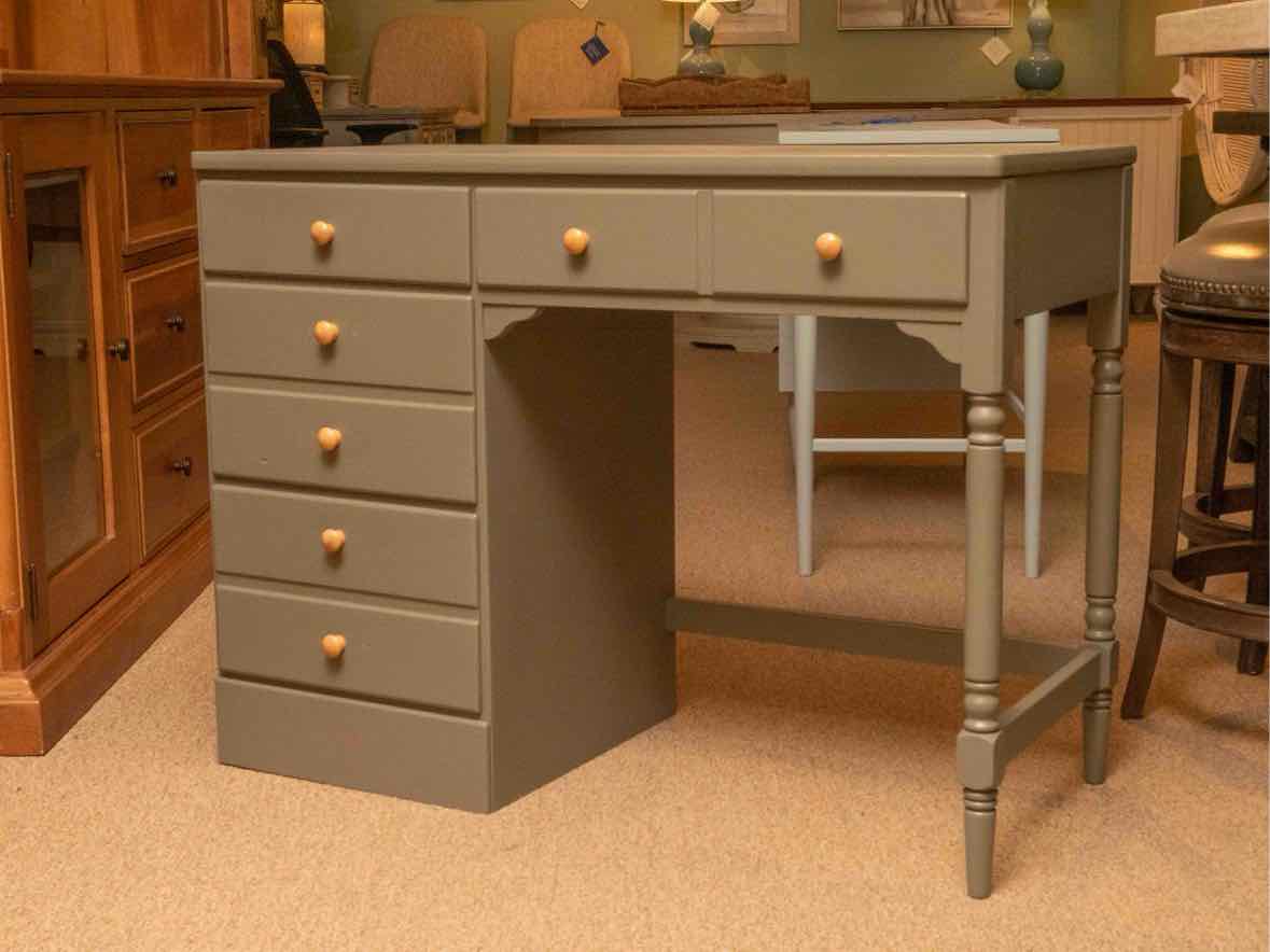 Ethan Allen  Eucalyptus Green Finish 4 Drawer Desk