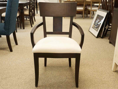 Gat Creek Sabin 84" Extension Dining Table in Maple  & Set of 6 Thea Chairs