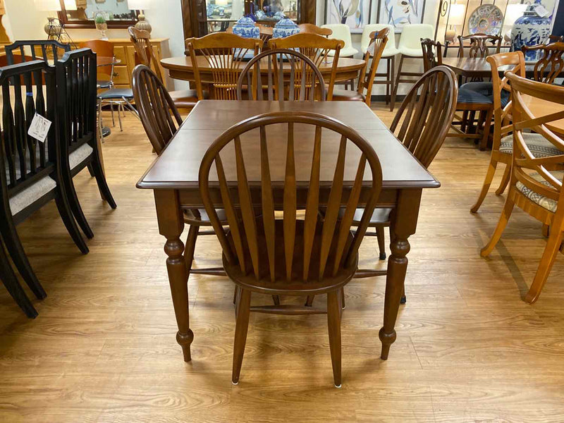 Canadel Table and 4 Chair Set