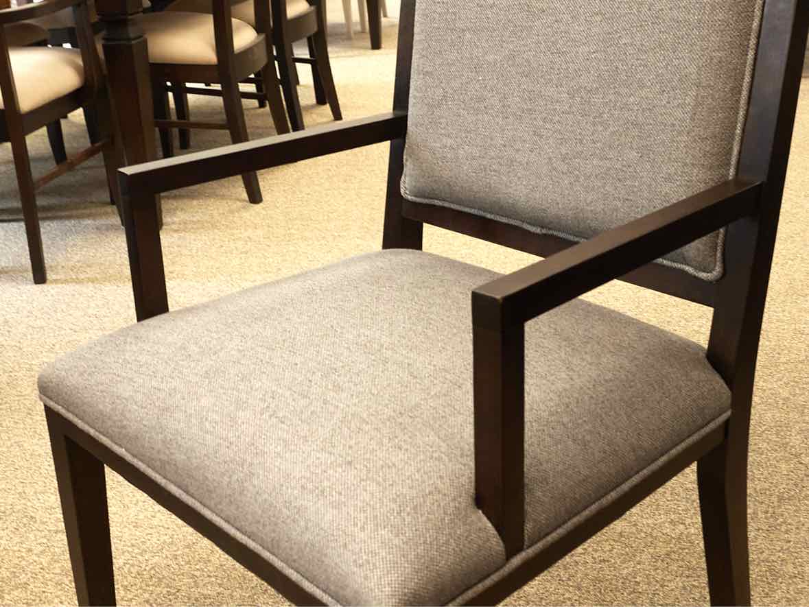 Gat Creek Spartan Double Pedestal Ash Dining Table & Set of 6 Logan Chairs