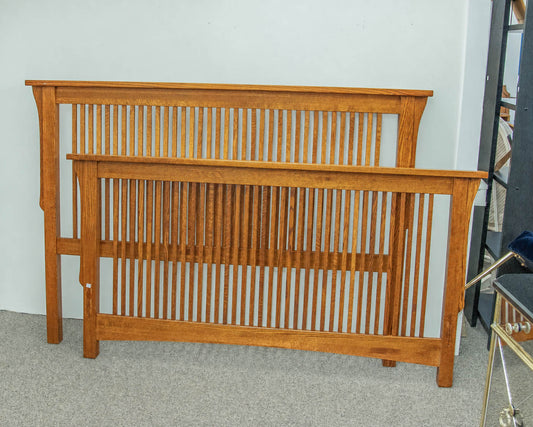 Oak Mission Slat Queen Bed