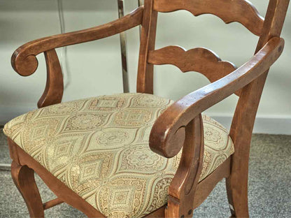Nichols & Stone Cherry Expanding Dining Table with Set of 6 Chairs