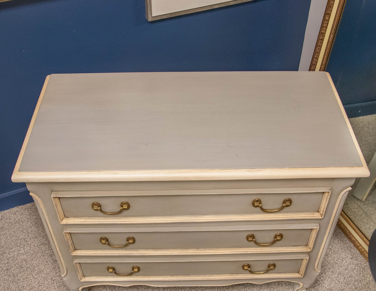 Wisteria 'Norwich' Three Drawer Chest in Soft Grey Green