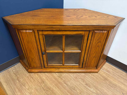 Corner Cabinet with Adjustbable Shelf