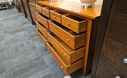 Natural Cherry 10-Drawer Dresser