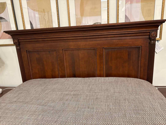 Durham Furniture Solid Maple Queen Panel  Bed