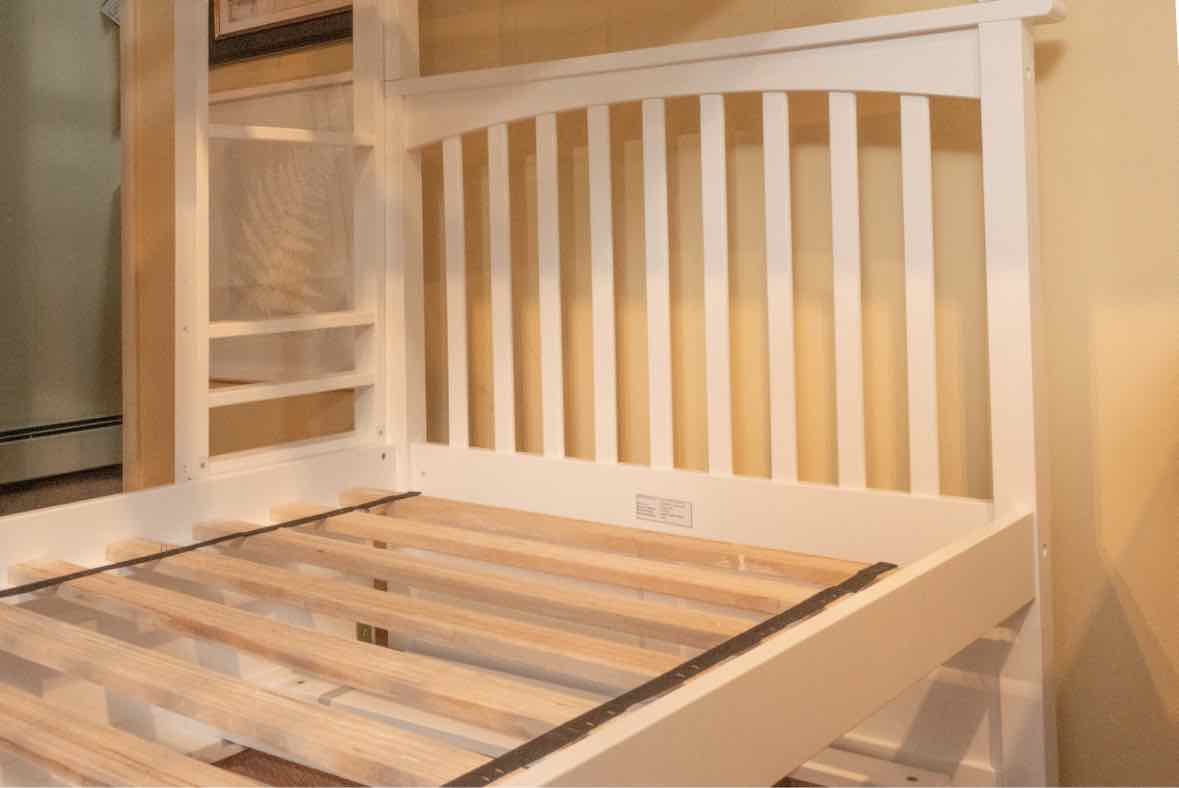 White Finish Twin Over Twin Bunkbed With Pull Out Trundle