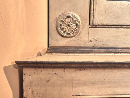 GL Sawyer LTD 18th Century Tradition 2 Piece Corner Cabinet with Pane Glass Door