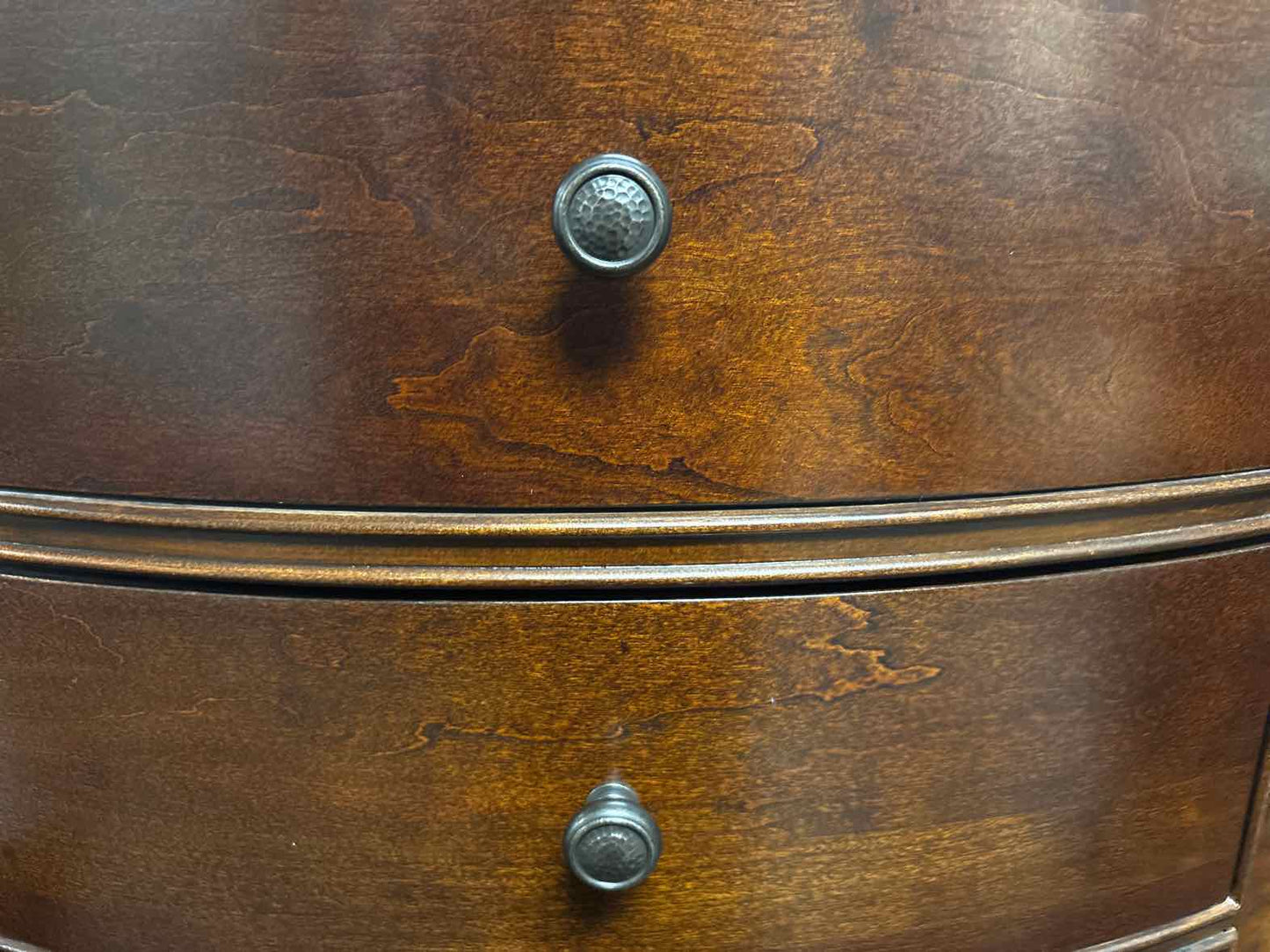 Universal Furniture 6-Drawer Lingerie Chest