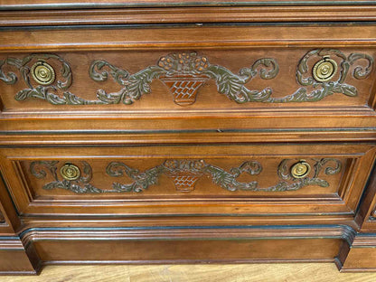 Pulaski Marble Top 3-Drawer Bachelor Chest