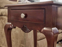 Pair of Solid Tradtional 1 Drawer  Nightstands