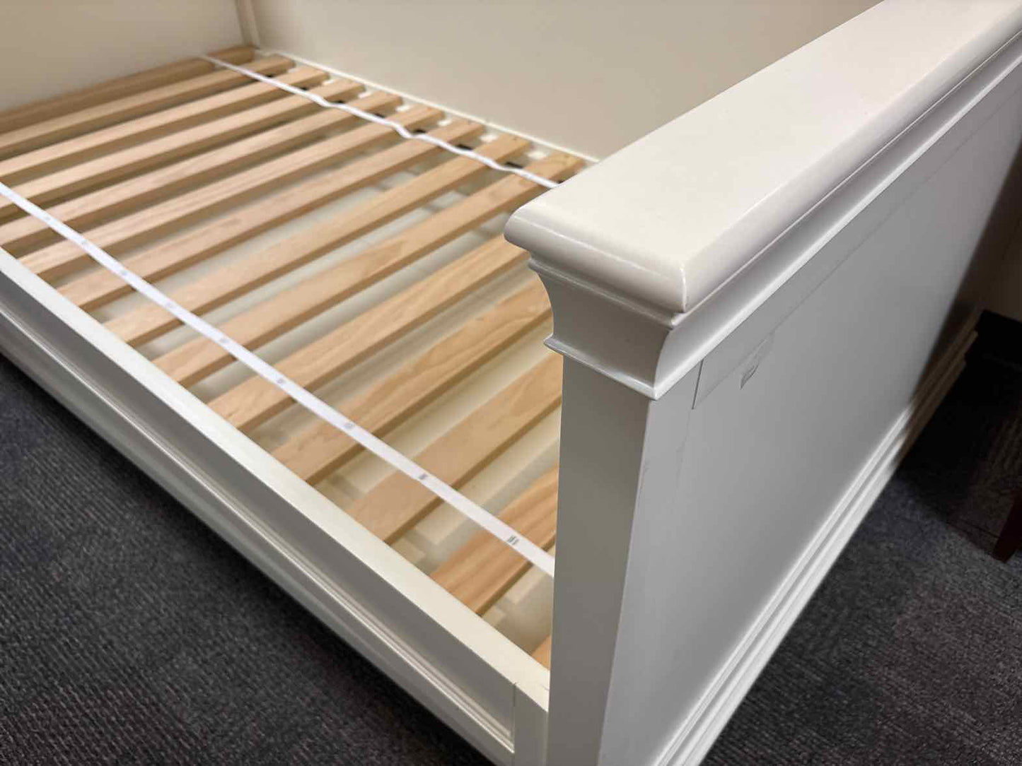 Pottery Barn Teen 'Display-It' Day Bed