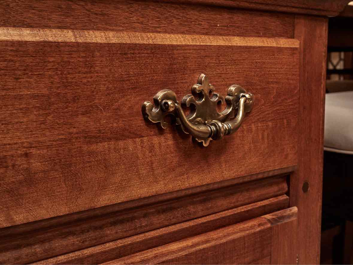 Moosehead  Maple 1 Drawer 2 Door Flip Top Server On Casters