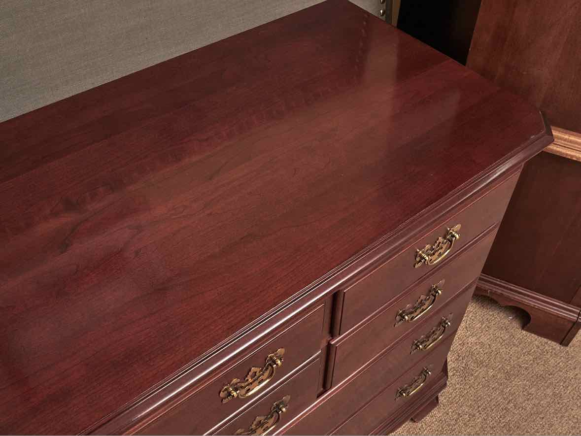 Ethan Allen  Cherry Georgain Style 10 Drawer Dresser