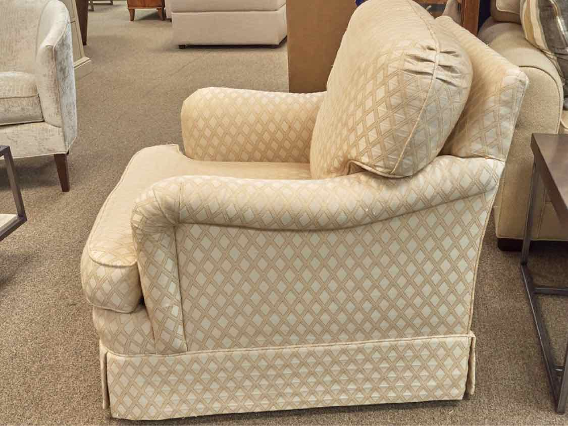 Sherrill Furniture Club Chair in Beige Diamond Upholstery