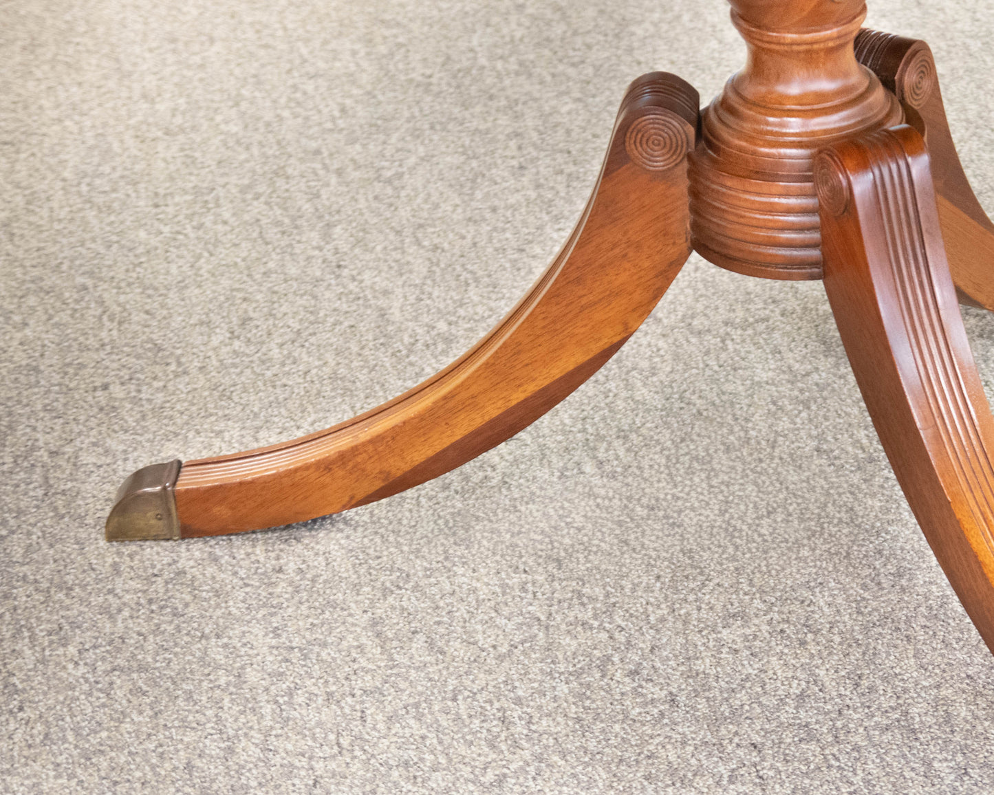 Paine Mahogany Double Pedestal Dining Table with Satinwood Border