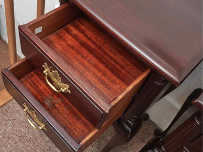 Pair of Paine furniture Mahogany Queen Anne  Nightstands