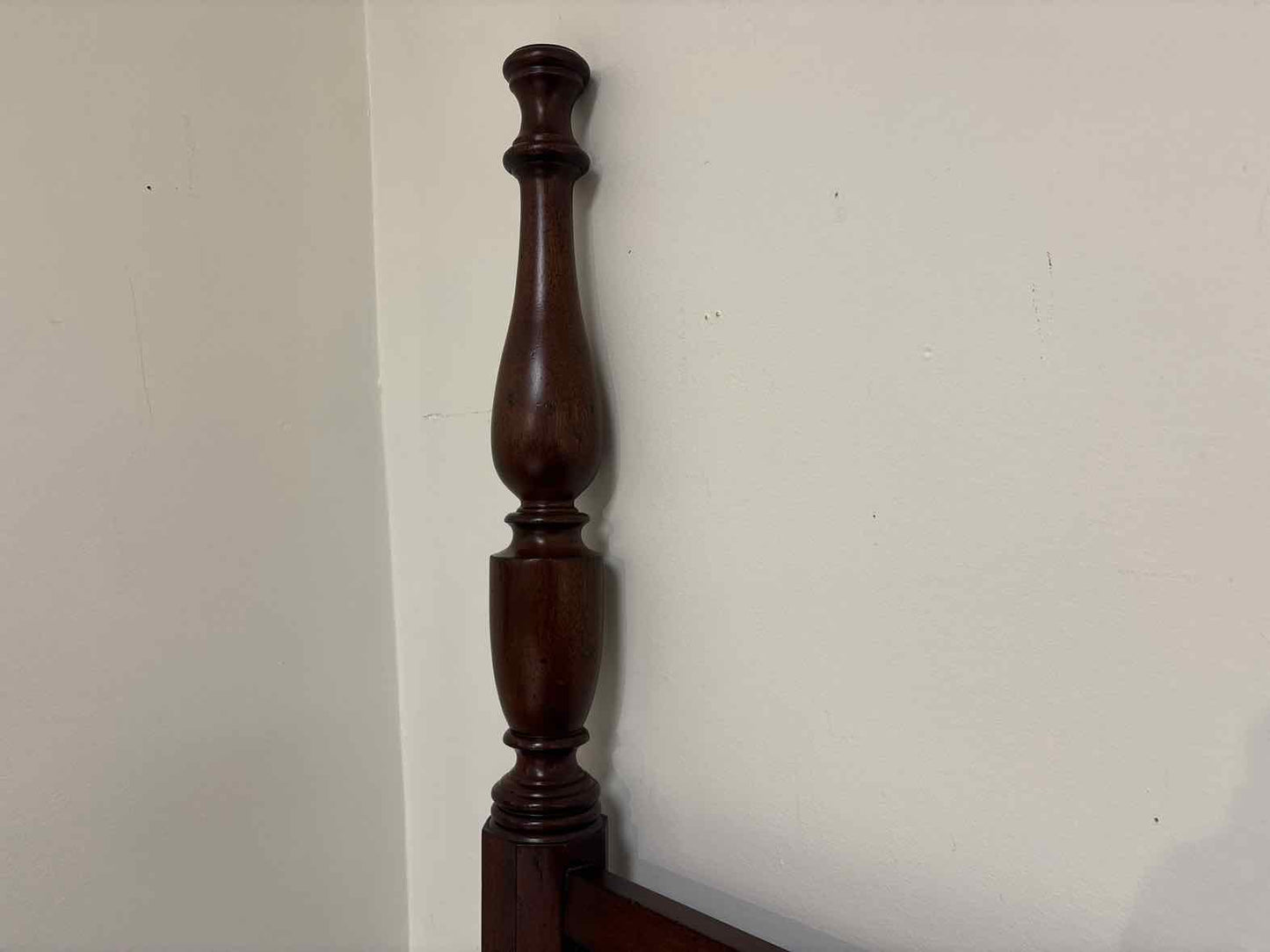 Ethan Allen Mahogany 4-Poster Queen Bed