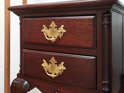 Pair of Paine furniture Mahogany Queen Anne  Nightstands
