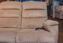 La-Z-Boy (2) Seat Power Recliner Beige Upholstered Sofa