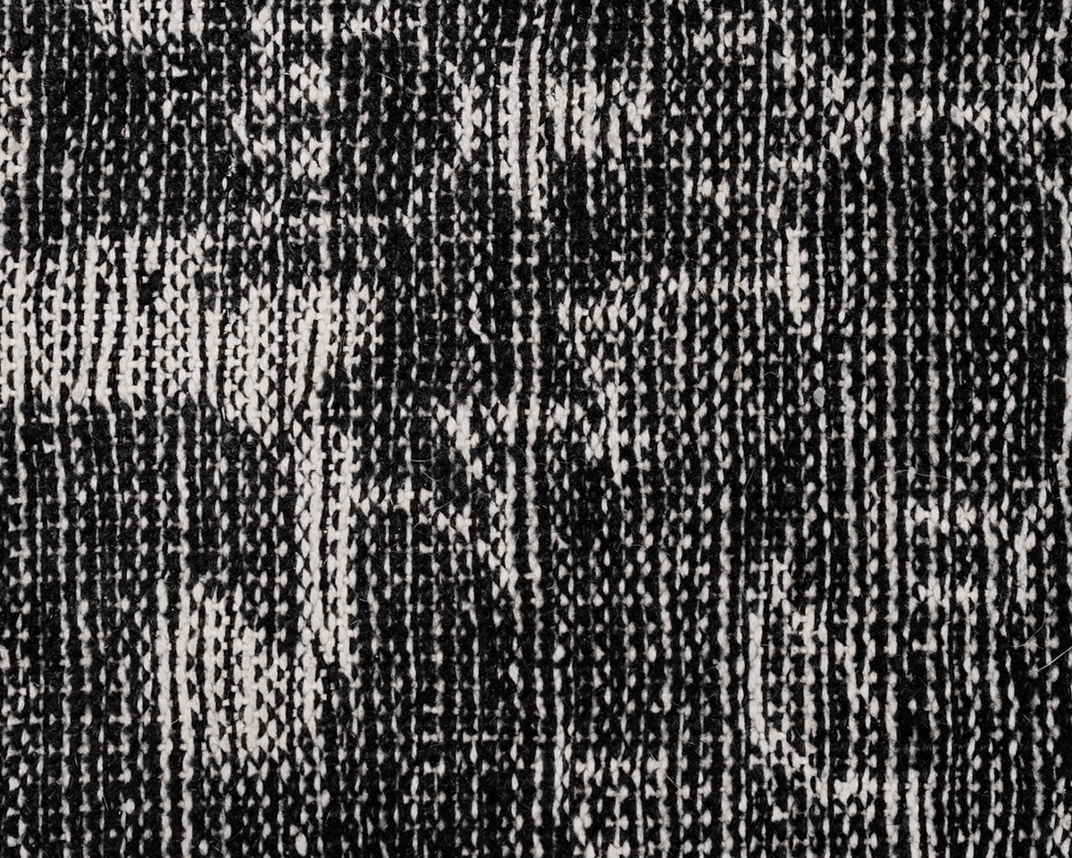 Black and White Oriental Styled 8'x10' Area Rug