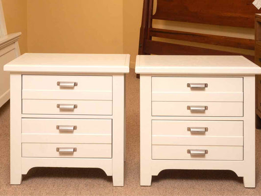 Pair Of Vaughan Bassett  Bungalow 2 Drawer  Nightstands