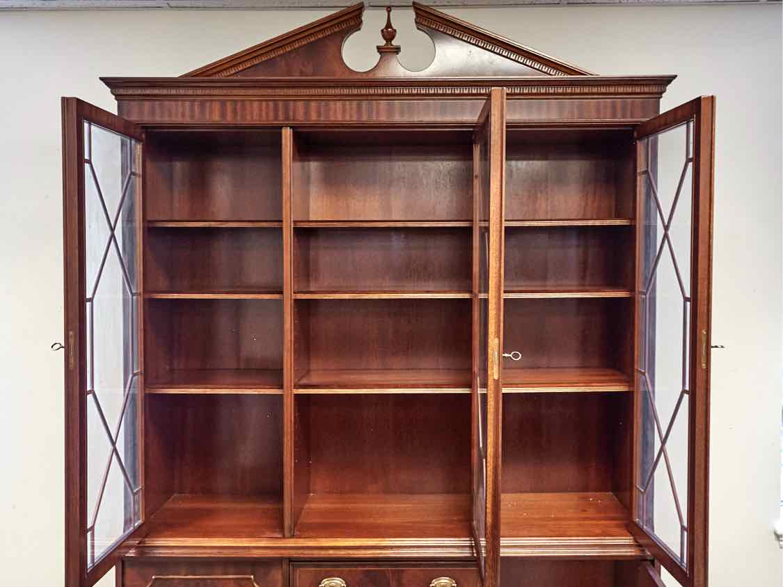 Heldense Inalid Mahogany Two Piece China Cabinet