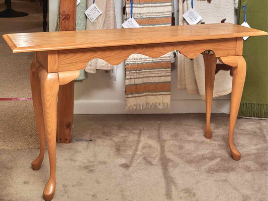 Leister Oak Queen Anne  Console/ Sofa Table