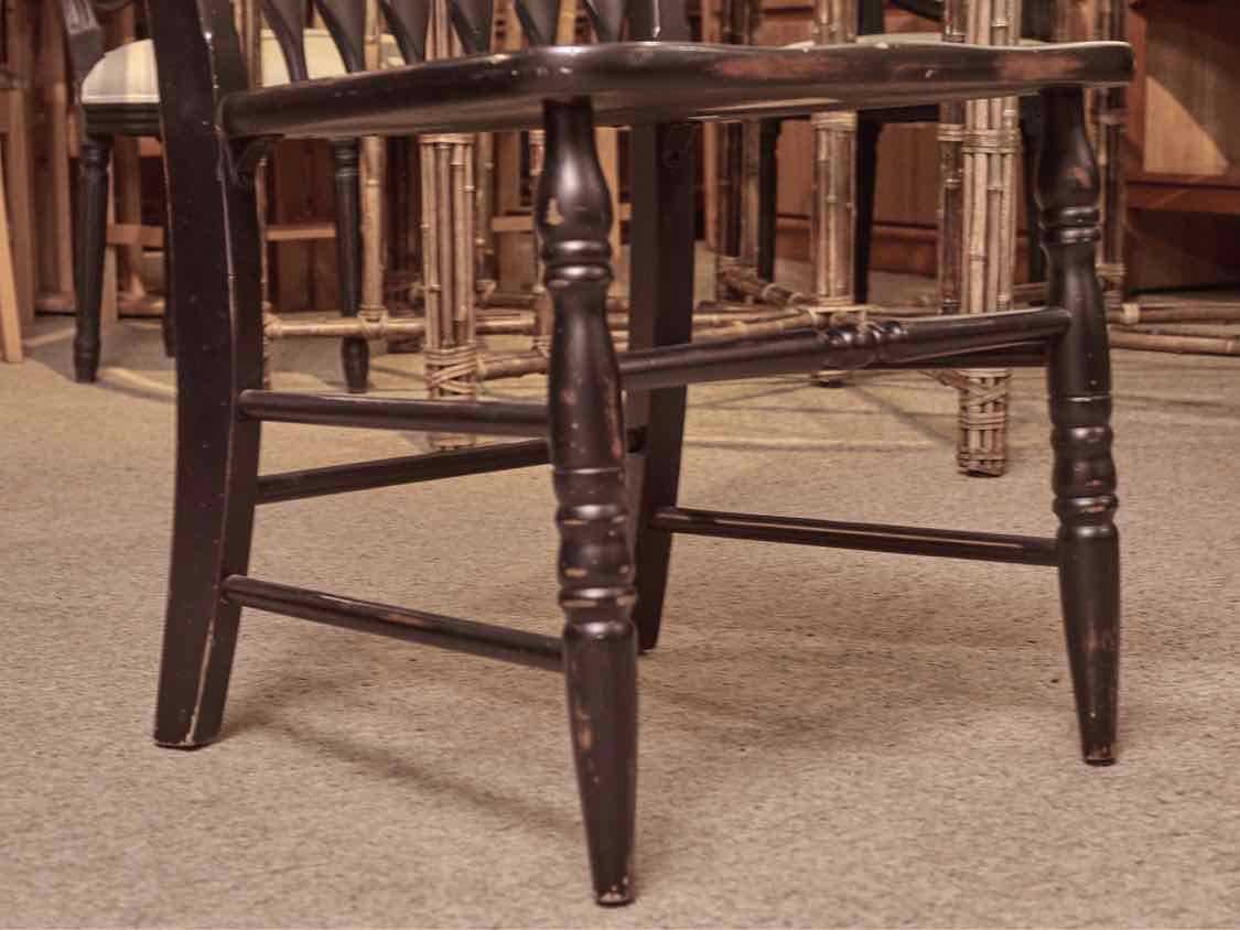 Maple Top Distressed  Black Finish Turned Legs Dining Table & 6 Chairs