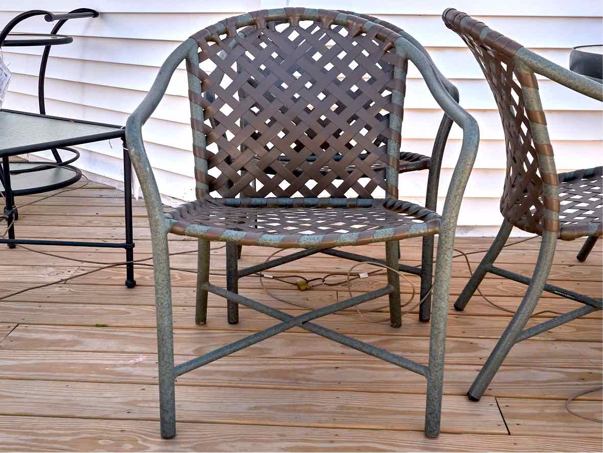 Brown Jordan Round 48"Round Table  & 6 ChairOutdoor Dining Set