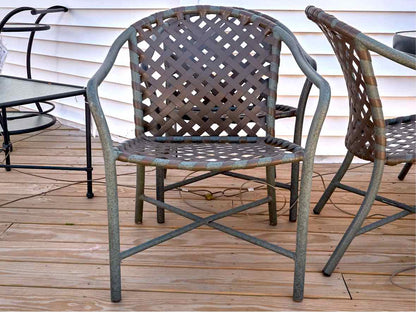 Brown Jordan Round 48"Round Table  & 6 ChairOutdoor Dining Set