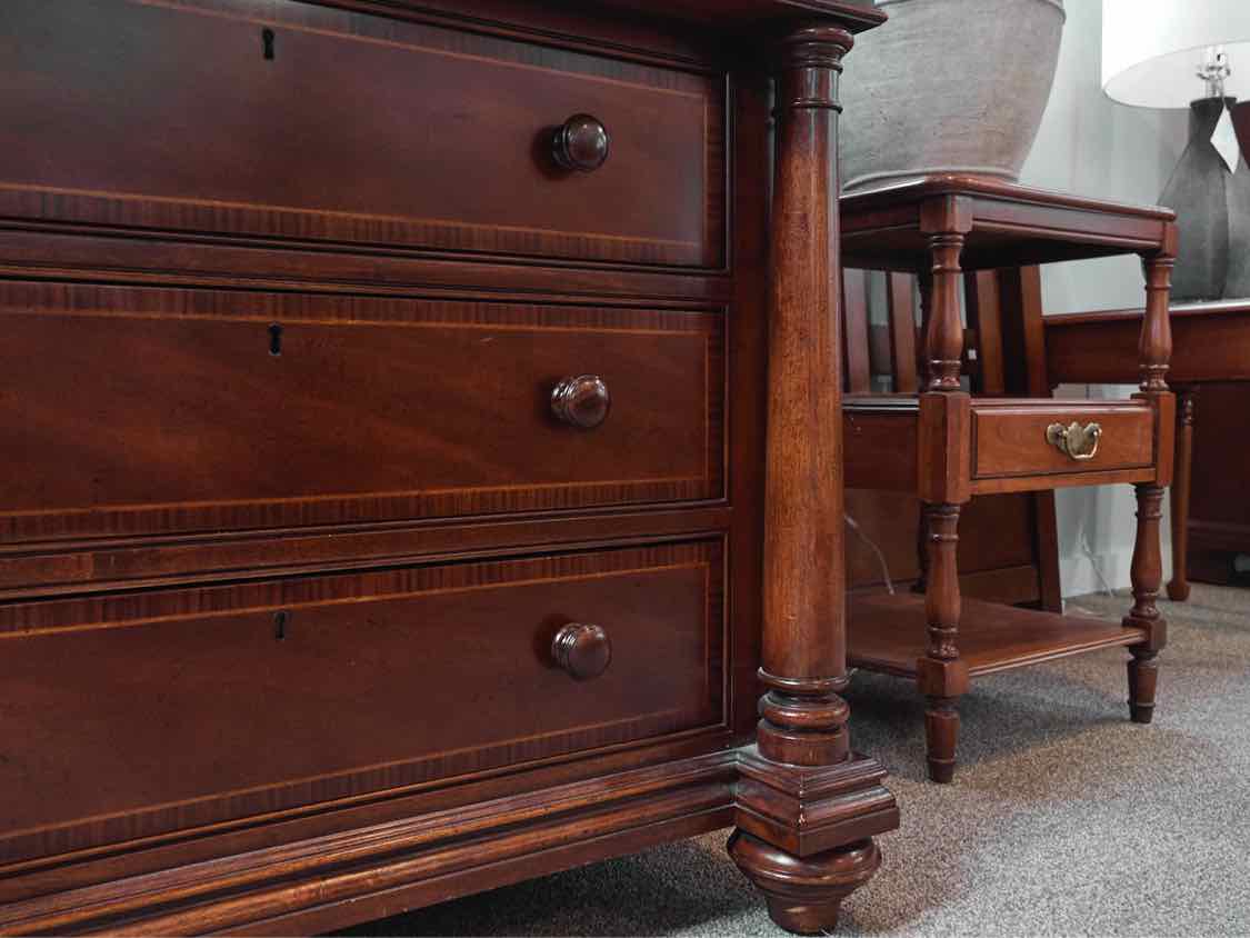 Thomasville Mahogany Finish Empire Style Bachelor's 4 Drawer  Chest